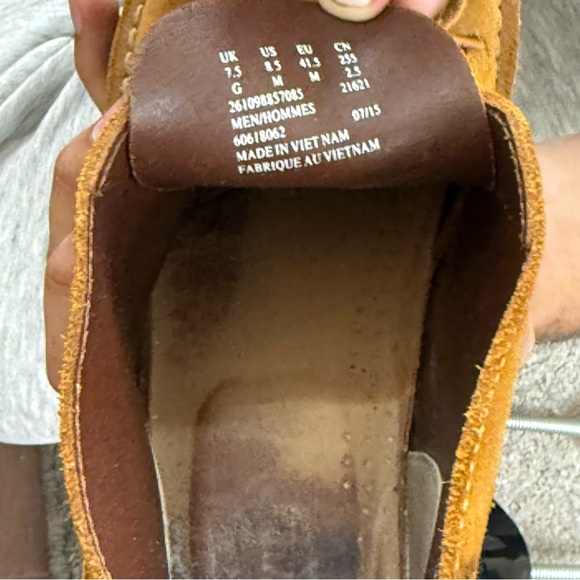 Clarks brown leather Upper lace up boots men’s size 8.5 M width - Picture 8 of 8